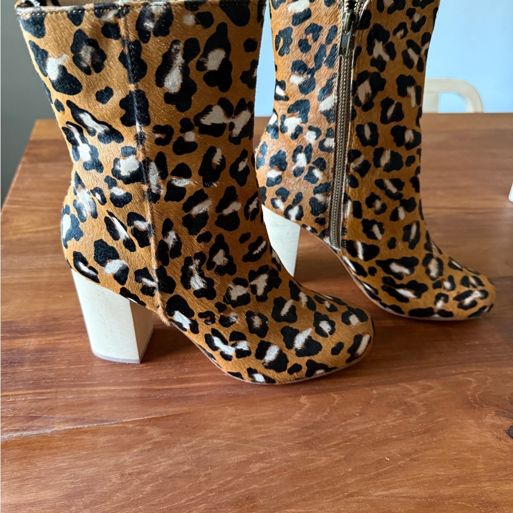 Leopard Print pony-hair textured Women's Boots - Picture 2 of 5
